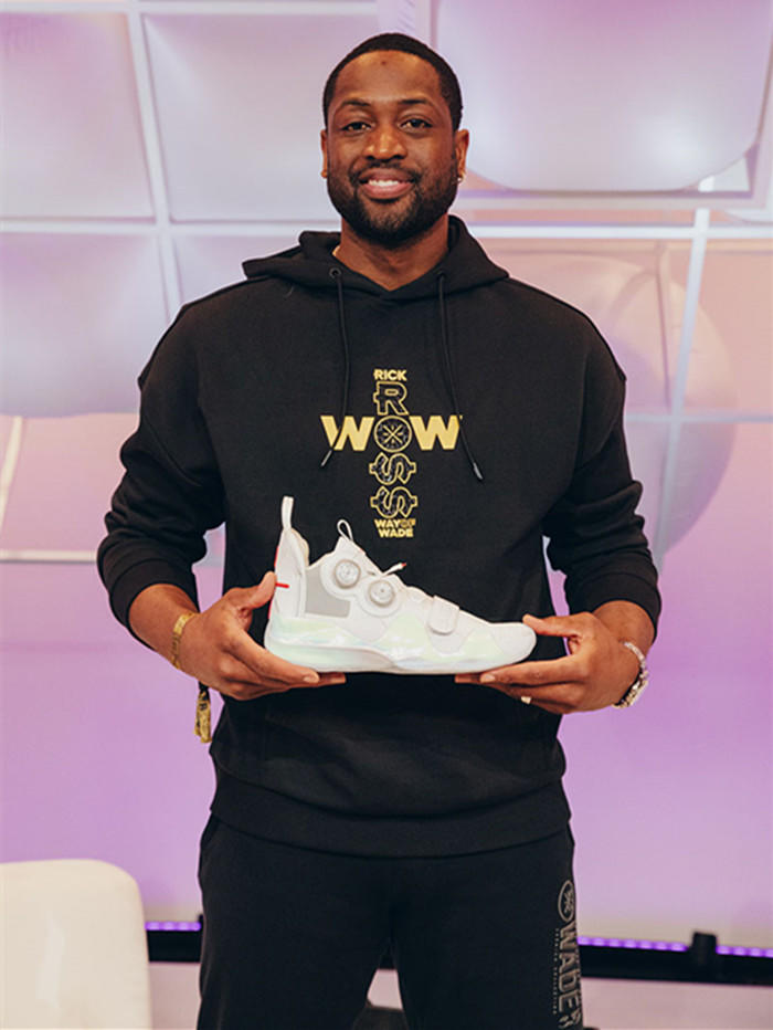 勇士完败！库里31+5创纪录，快船旧将爆发立功，巴特勒30+7也无奈